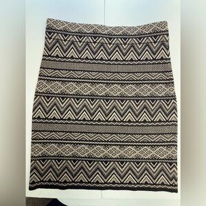 Krimson & Klover Women’s Contoured Woven Skirt, Small, Black/Tan